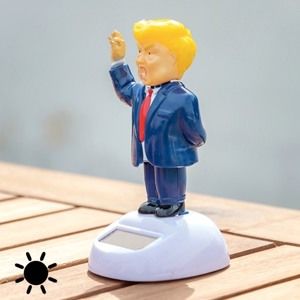 Solárna postavička Donald Trump